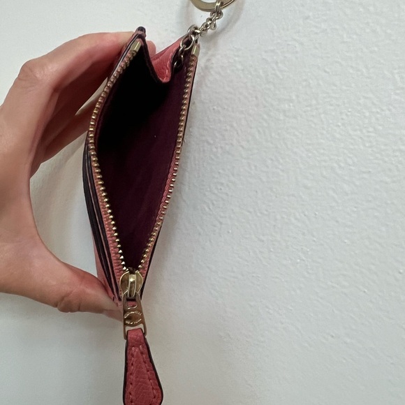 Like New 💞 Coach Rose Leather Key and Card Holder - Picture 9 of 11